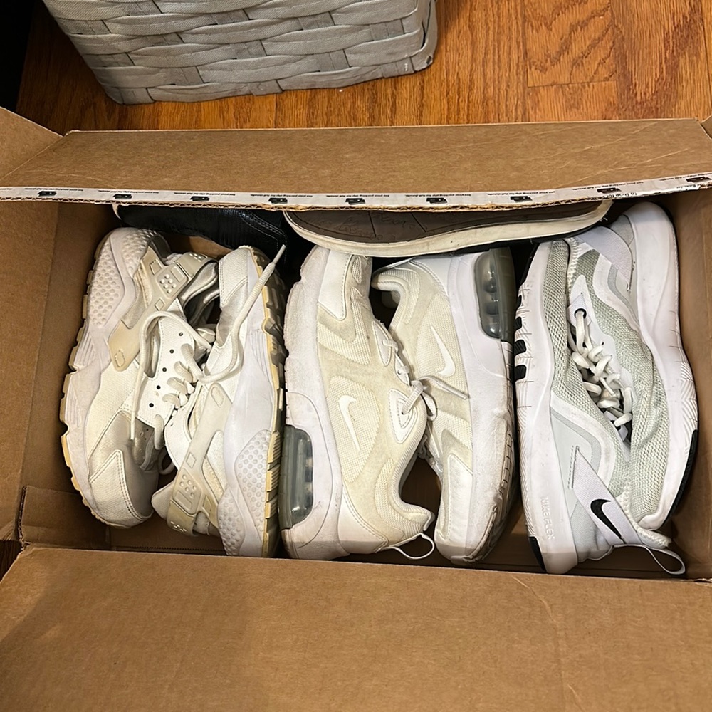 Bundle of shoes
